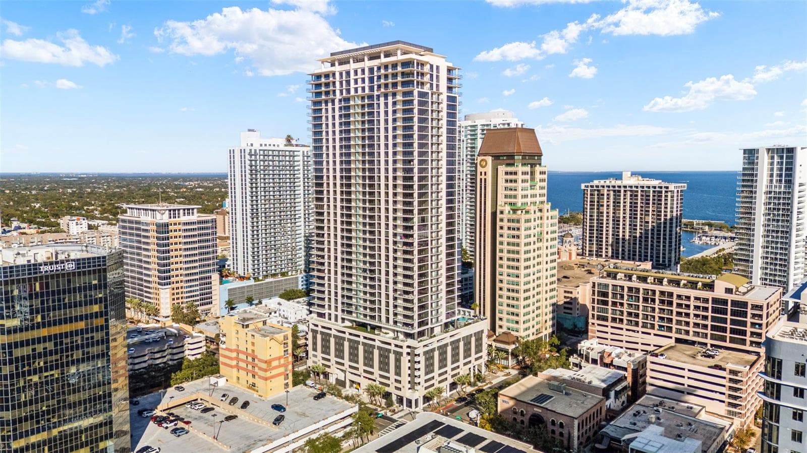 Condominium at 275 1ST AVE #3507, ST PETERSBURG, photo 34 of 37