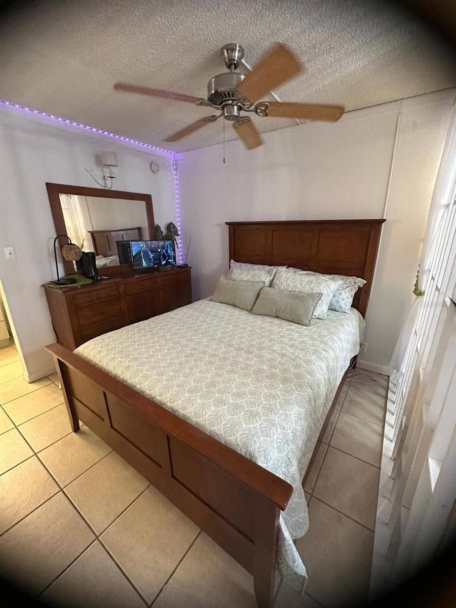 Condo - Hotel at 43420 HIGHWAY 27 #445, DAVENPORT, photo 4 of 19