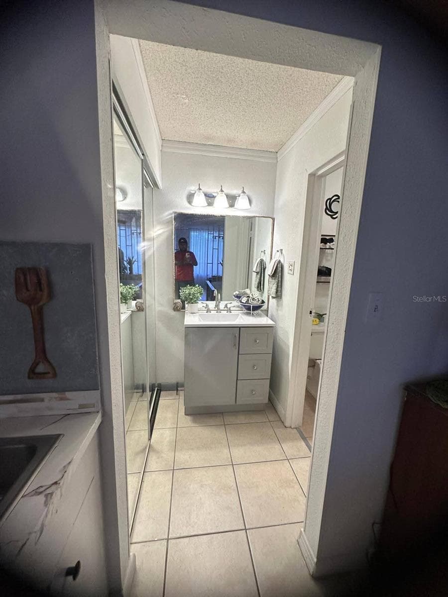 Condo - Hotel at 43420 HIGHWAY 27 #445, DAVENPORT, photo 14 of 19