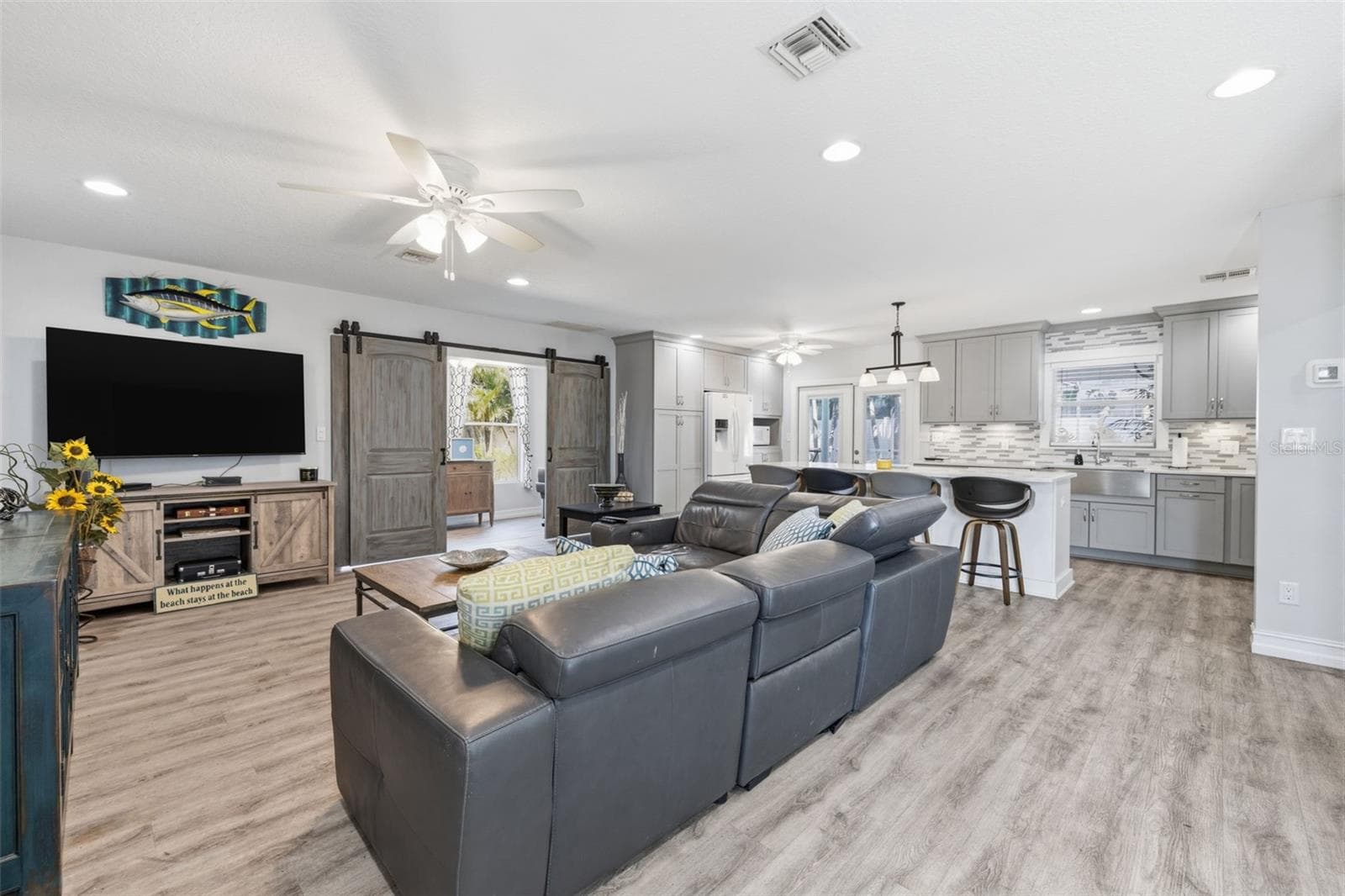 Single Family Residence at 4339 50TH AVE S, ST PETERSBURG, photo 4 of 45
