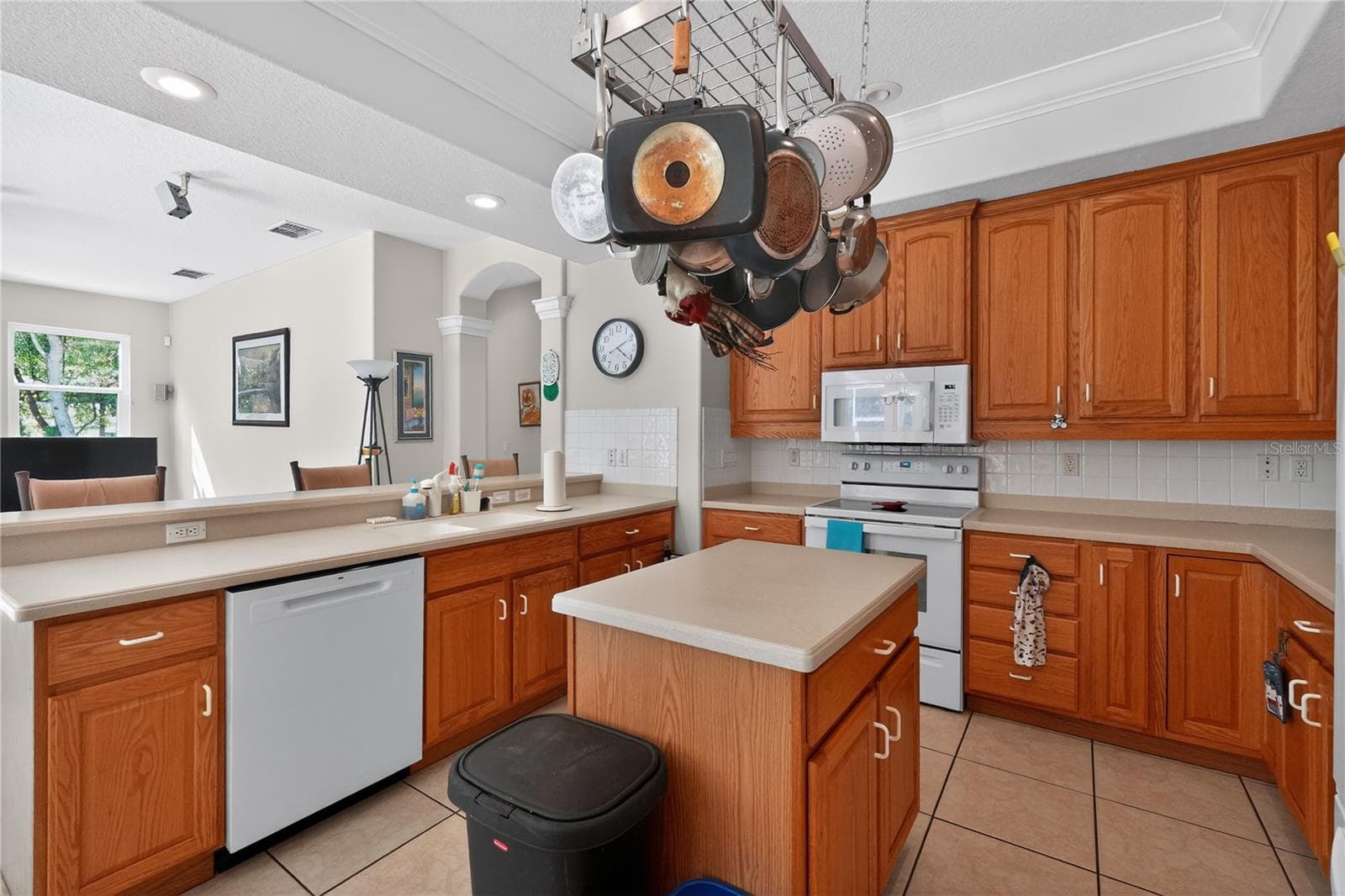 Single Family Residence at 14024 WARM SPRINGS CT, HUDSON, photo 16 of 42