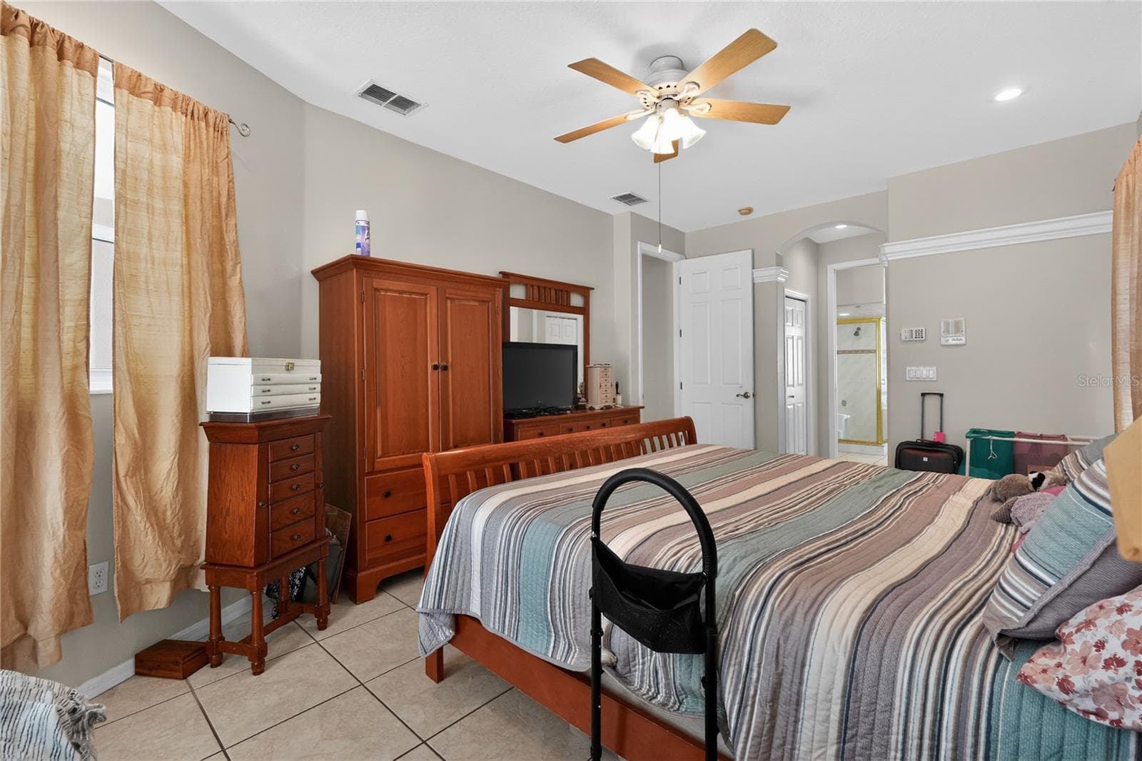 Single Family Residence at 14024 WARM SPRINGS CT, HUDSON, photo 25 of 42