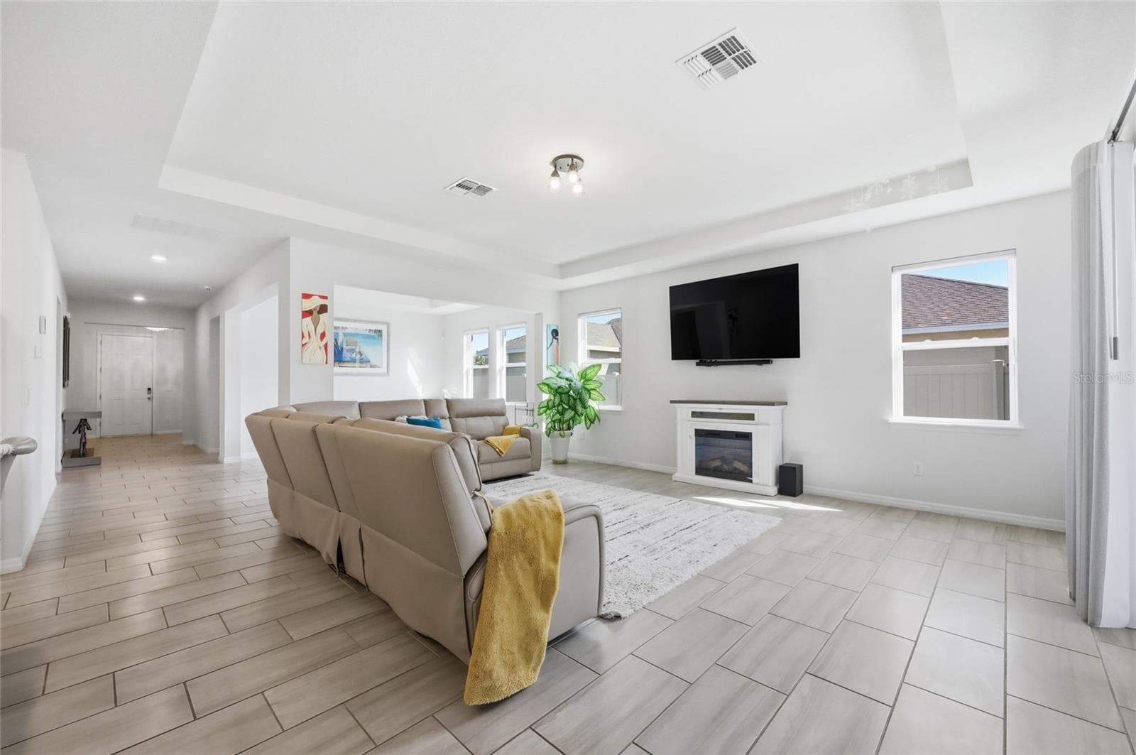 Family room - 468 HALTER DR, APOPKA