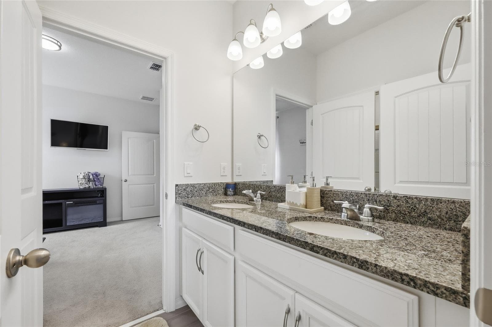 Bathroom 3 - 468 HALTER DR, APOPKA