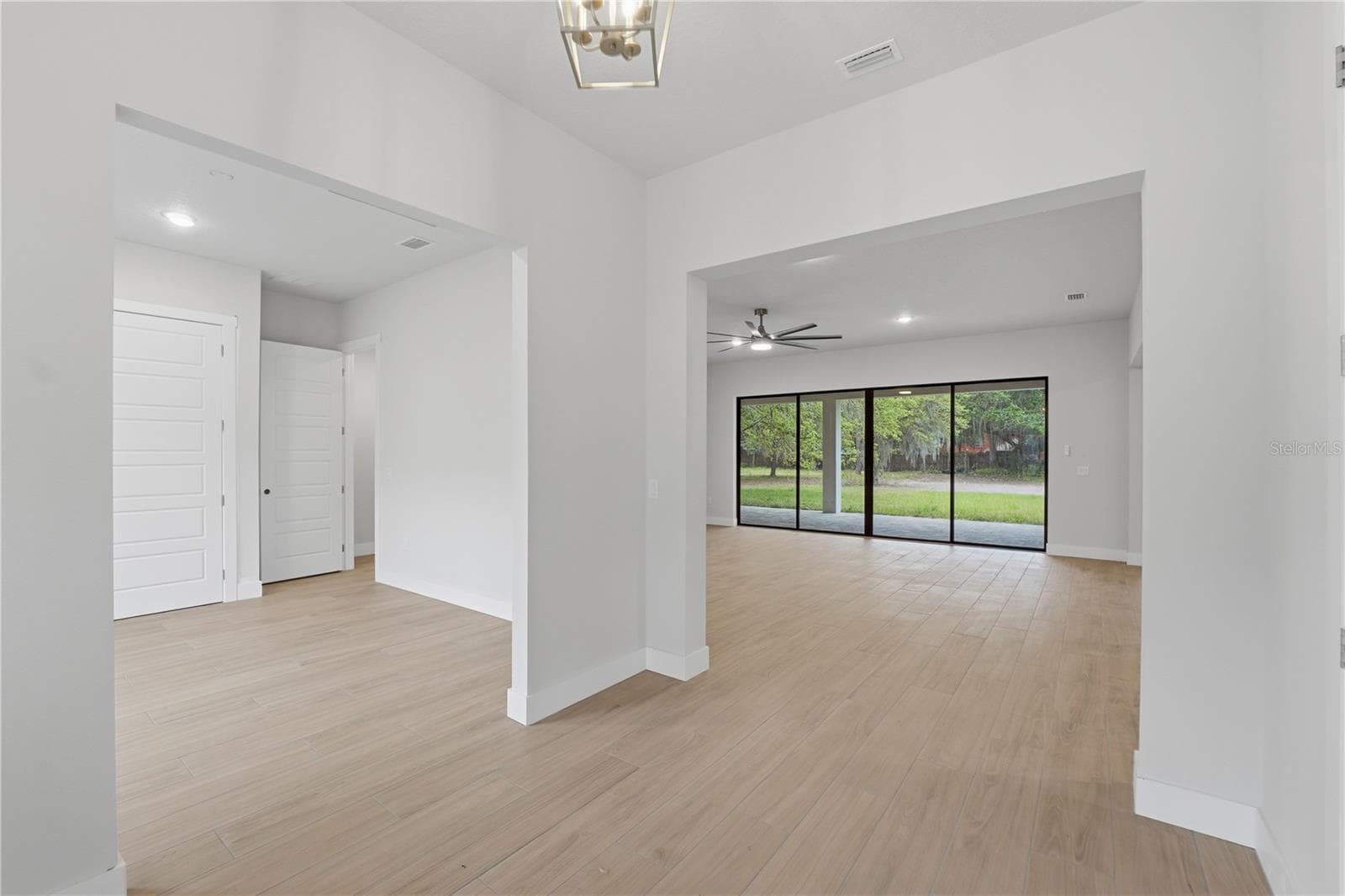 Single Family Residence at 1516 PINE ISLAND RD, KISSIMMEE, photo 10 of 63