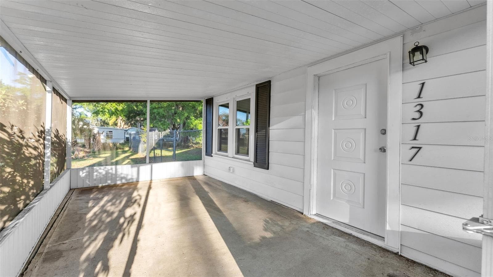 Single Family Residence at 1317 W BELMAR ST, LAKELAND, photo 4 of 33
