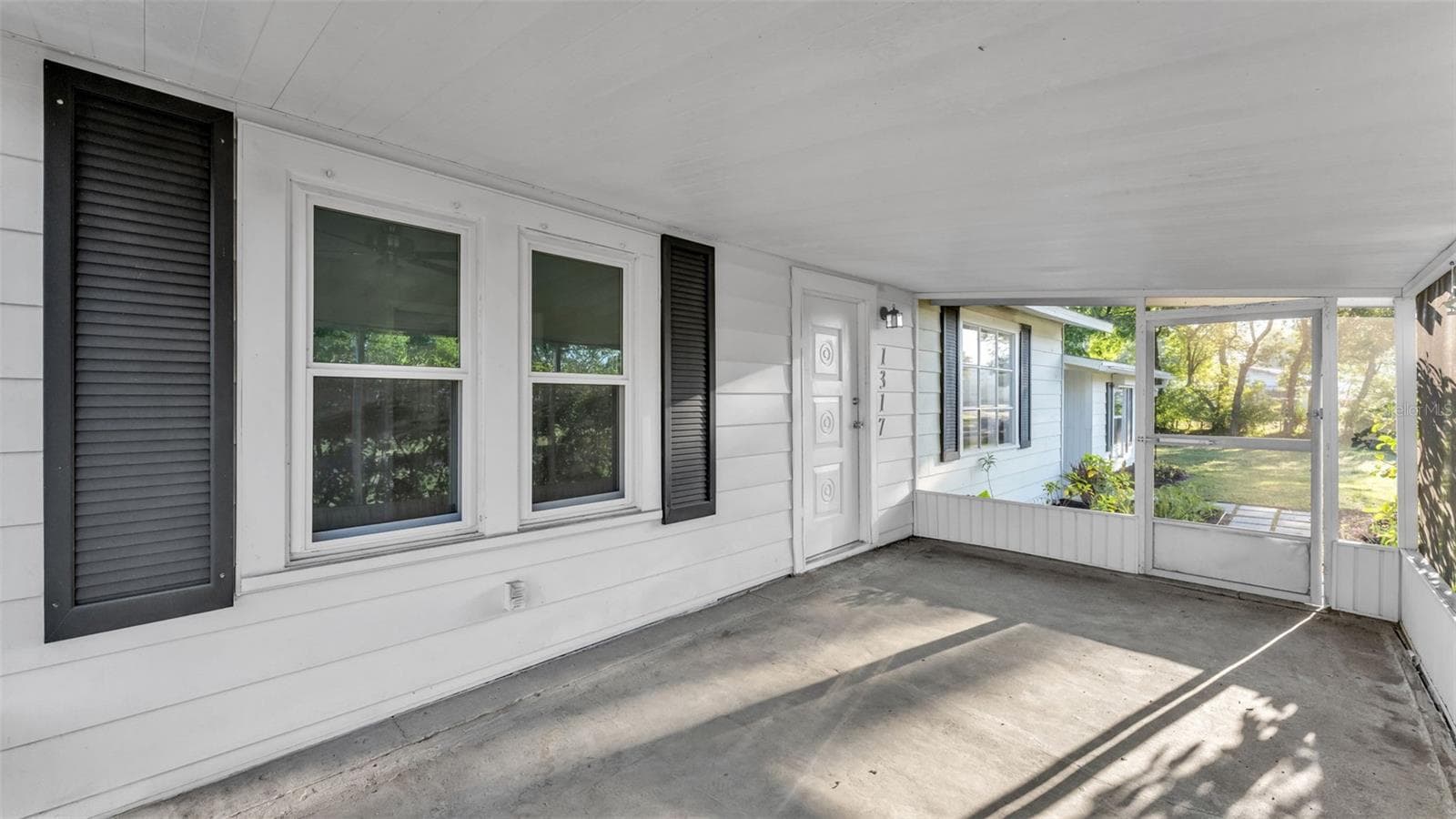 Single Family Residence at 1317 W BELMAR ST, LAKELAND, photo 5 of 33