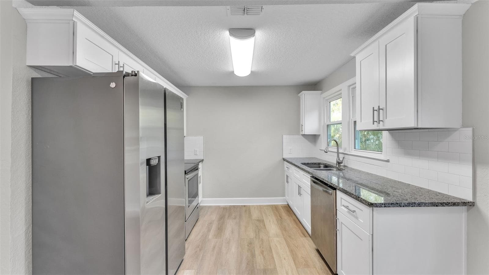 Single Family Residence at 1317 W BELMAR ST, LAKELAND, photo 7 of 33