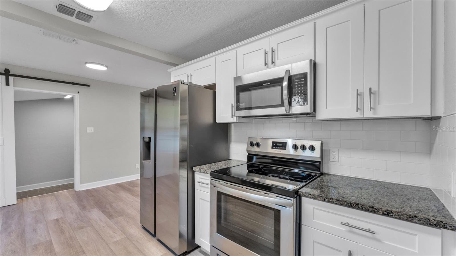 Single Family Residence at 1317 W BELMAR ST, LAKELAND, photo 8 of 33