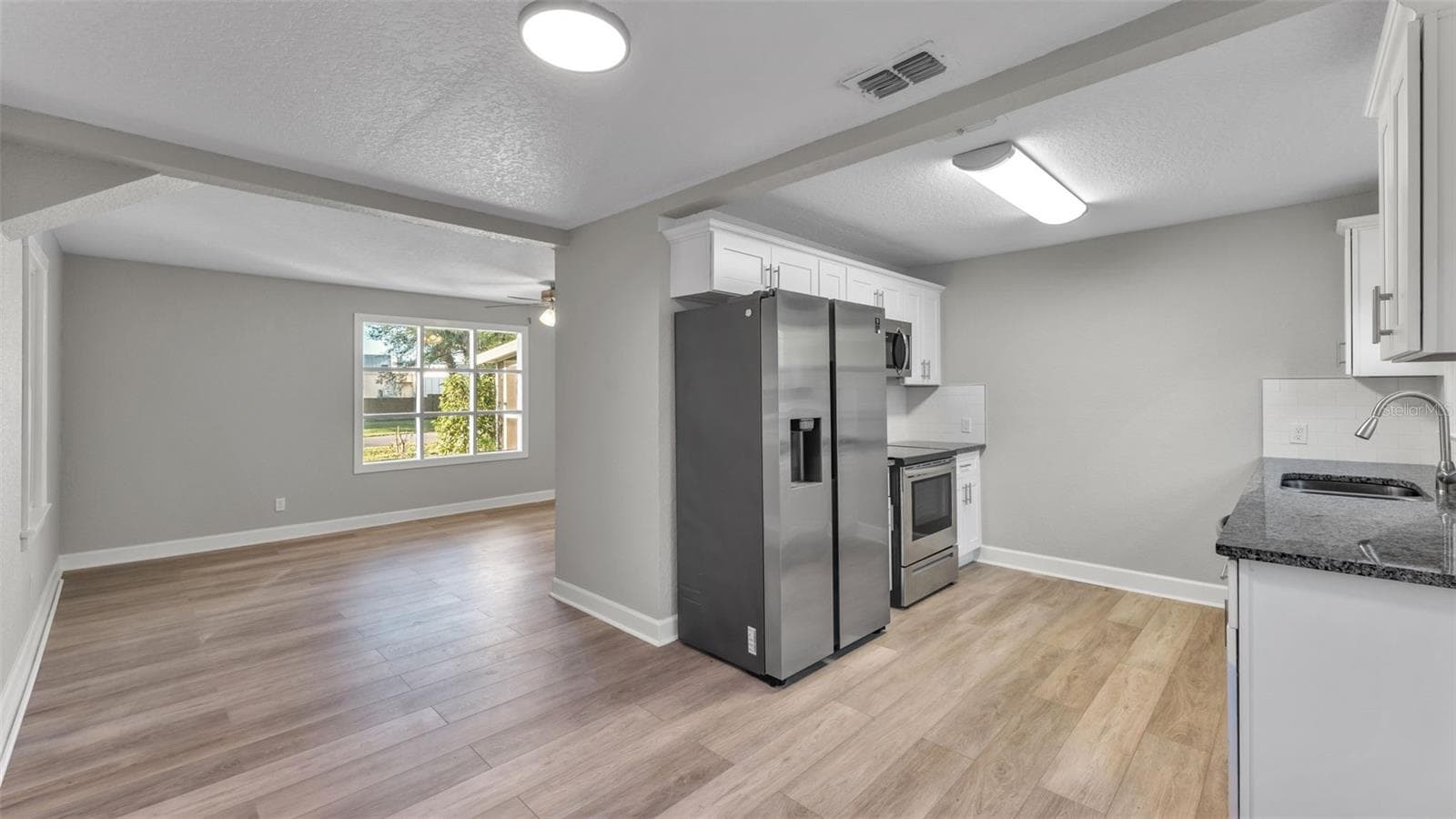 Single Family Residence at 1317 W BELMAR ST, LAKELAND, photo 9 of 33