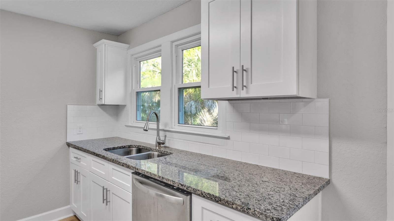 Single Family Residence at 1317 W BELMAR ST, LAKELAND, photo 10 of 33