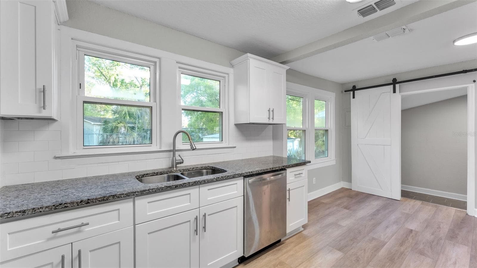 Single Family Residence at 1317 W BELMAR ST, LAKELAND, photo 11 of 33