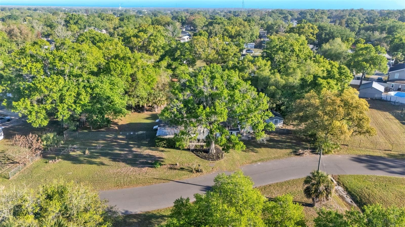 Single Family Residence at 1317 W BELMAR ST, LAKELAND, photo 32 of 33