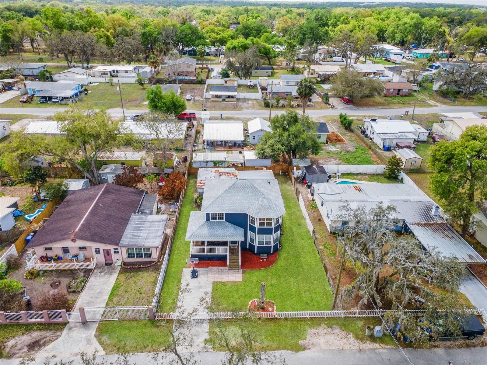 Exterior - 11119 MAHIN LN, RIVERVIEW