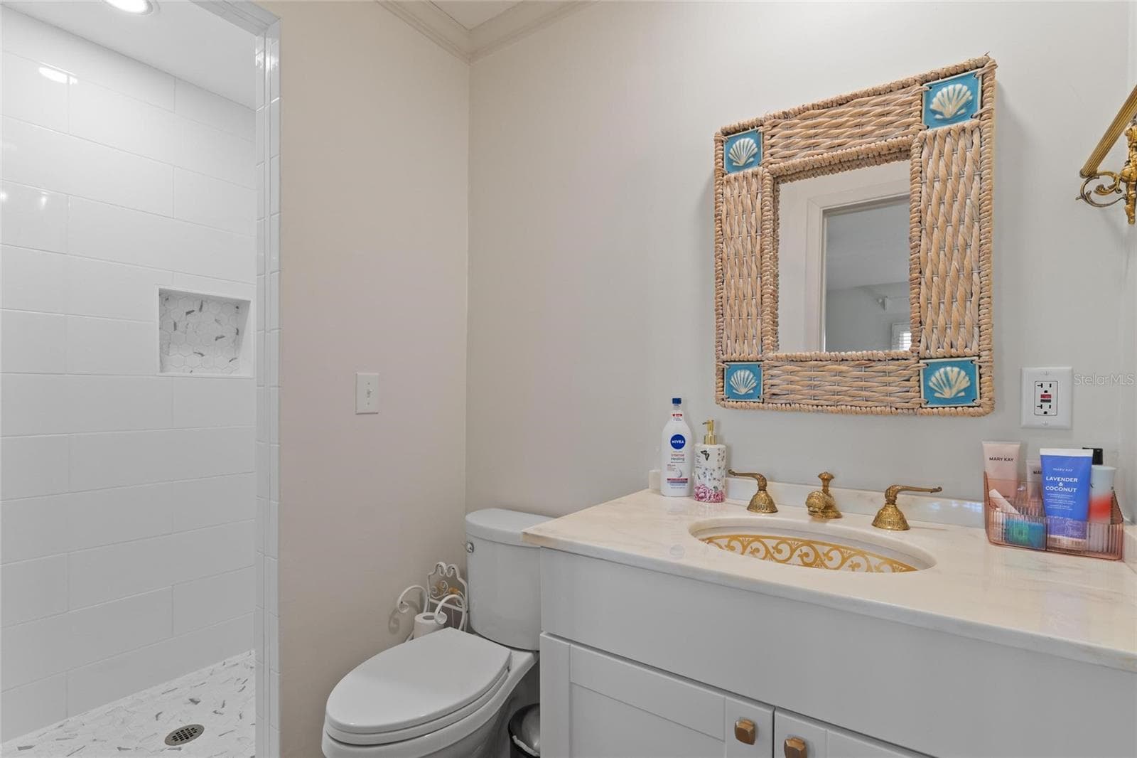 Single Family Residence at 502 HILLCREST AVE, TARPON SPRINGS, photo 10 of 34