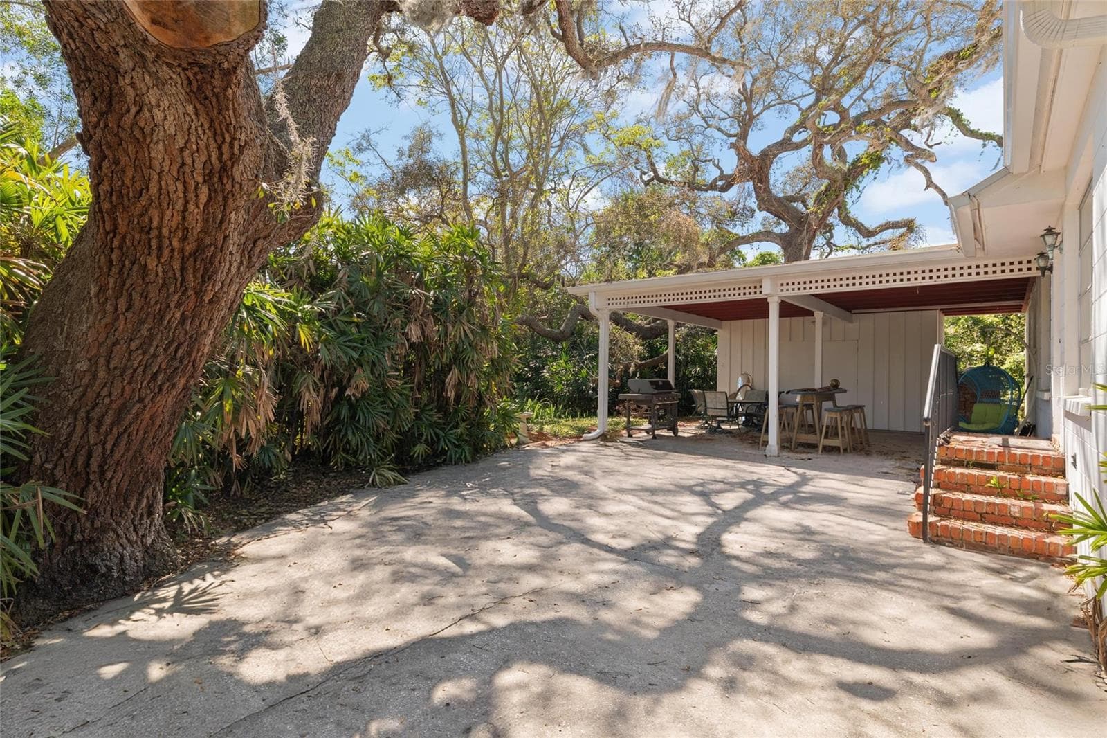 Single Family Residence at 502 HILLCREST AVE, TARPON SPRINGS, photo 22 of 34