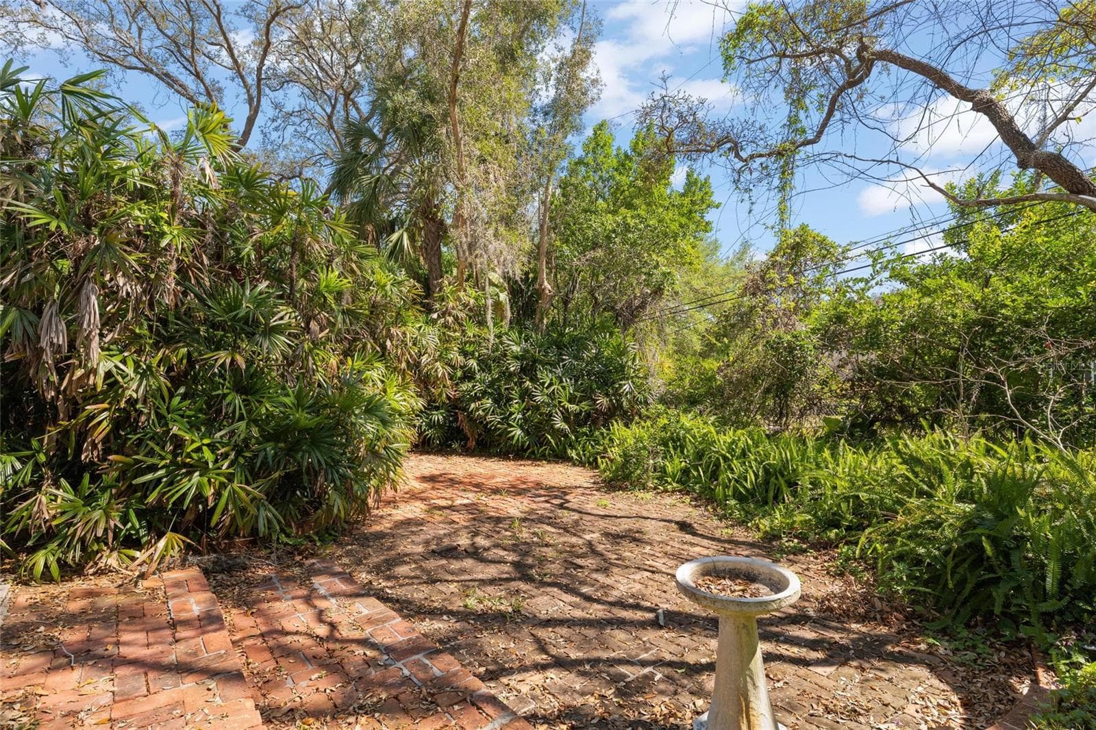 Single Family Residence at 502 HILLCREST AVE, TARPON SPRINGS, photo 25 of 34