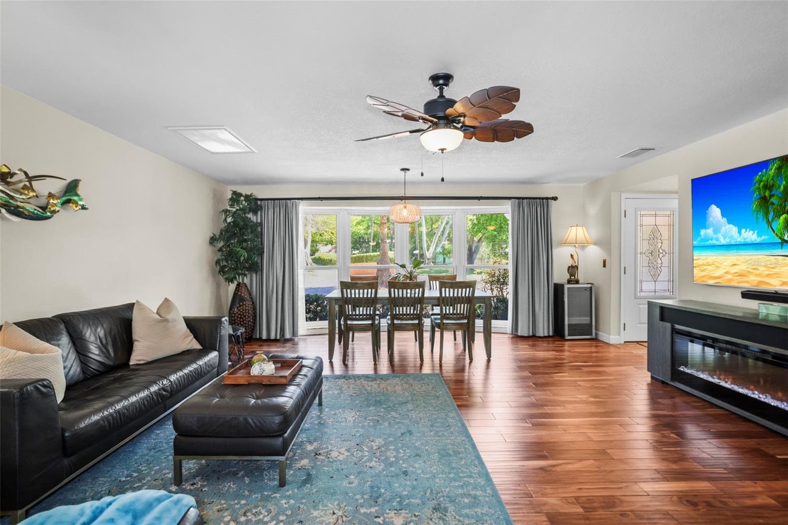 Single Family Residence at 1600 PARK ST N, ST PETERSBURG, photo 11 of 82
