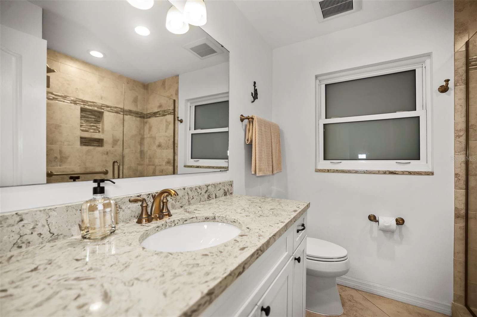 Single Family Residence at 1600 PARK ST N, ST PETERSBURG, photo 50 of 82