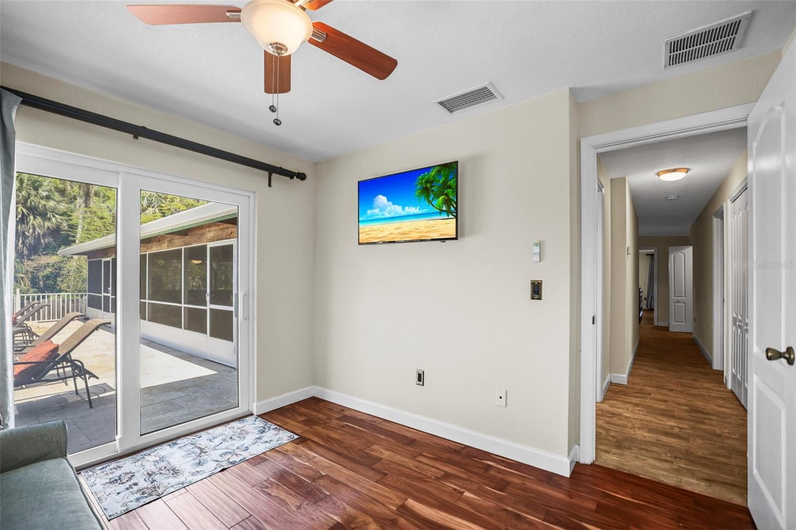 Single Family Residence at 1600 PARK ST N, ST PETERSBURG, photo 54 of 82