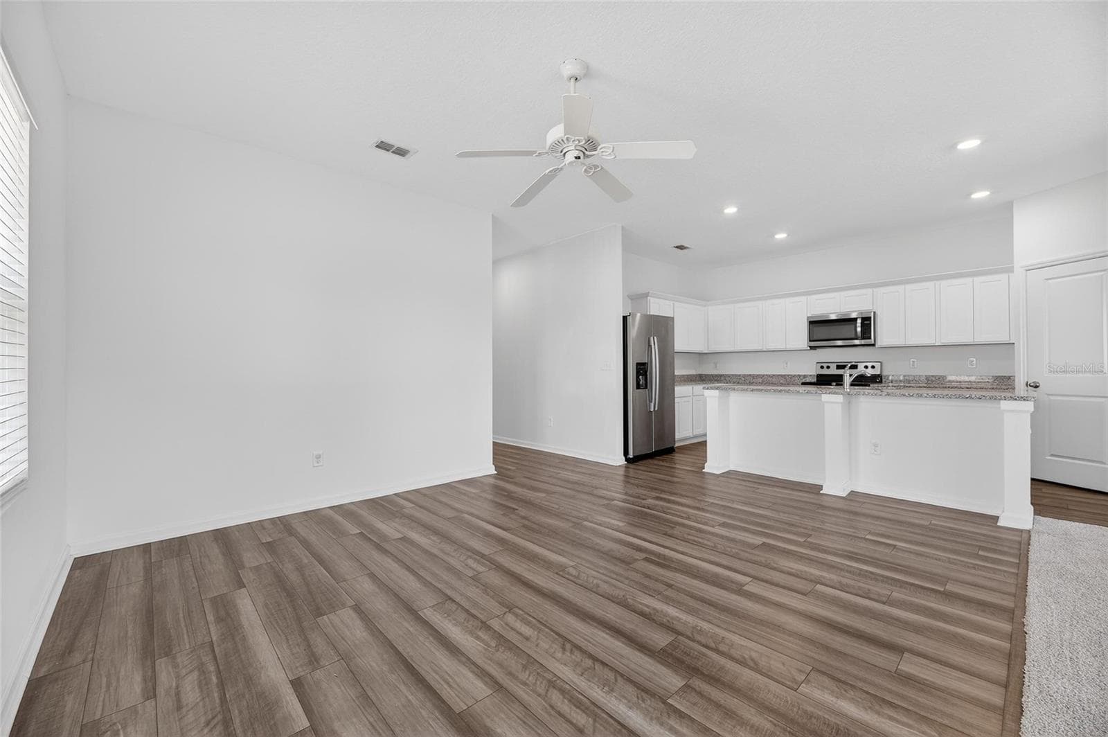 Single Family Residence at 1363 ANCHOR BEND DR, RUSKIN, photo 3 of 37