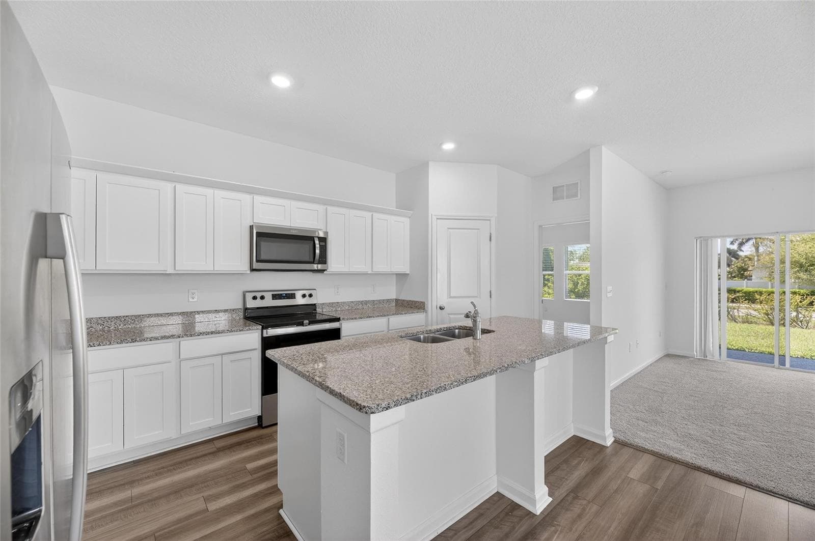 Single Family Residence at 1363 ANCHOR BEND DR, RUSKIN, photo 6 of 37