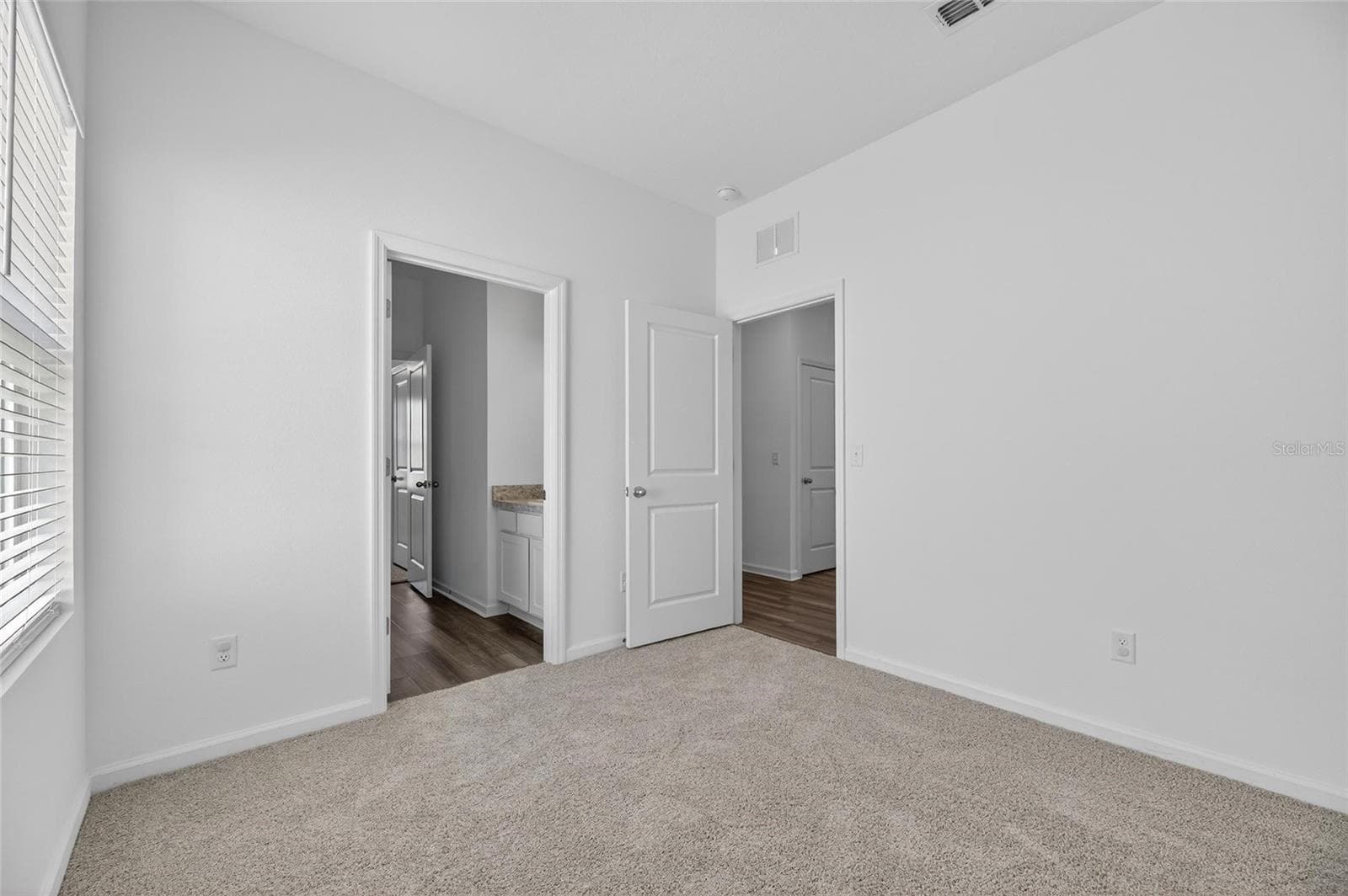 Single Family Residence at 1363 ANCHOR BEND DR, RUSKIN, photo 16 of 37