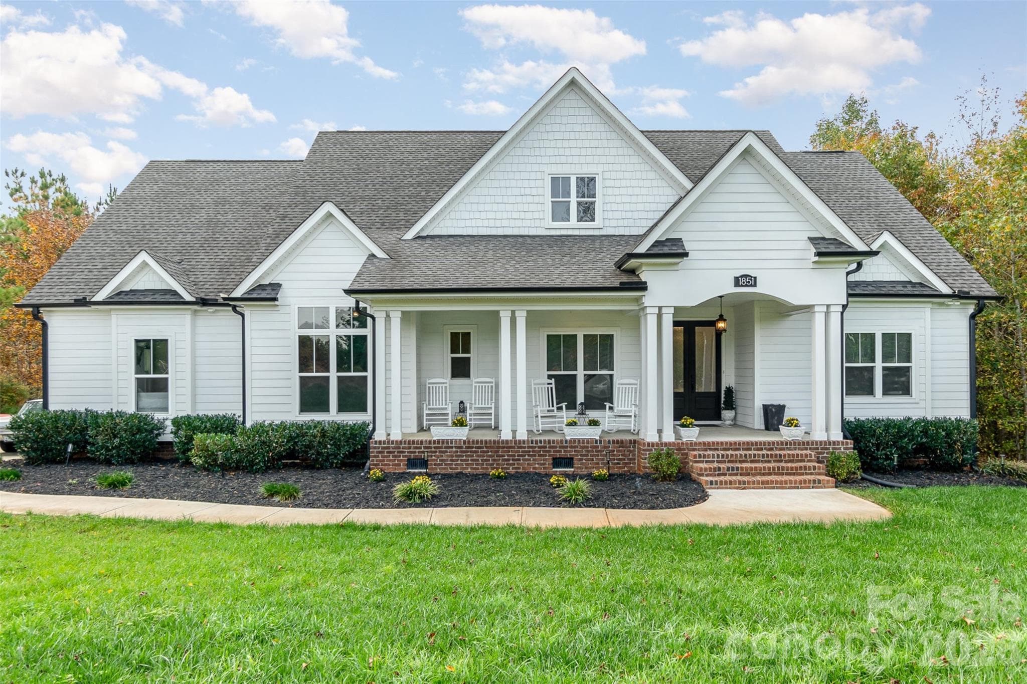 1851 White Fawn Lane