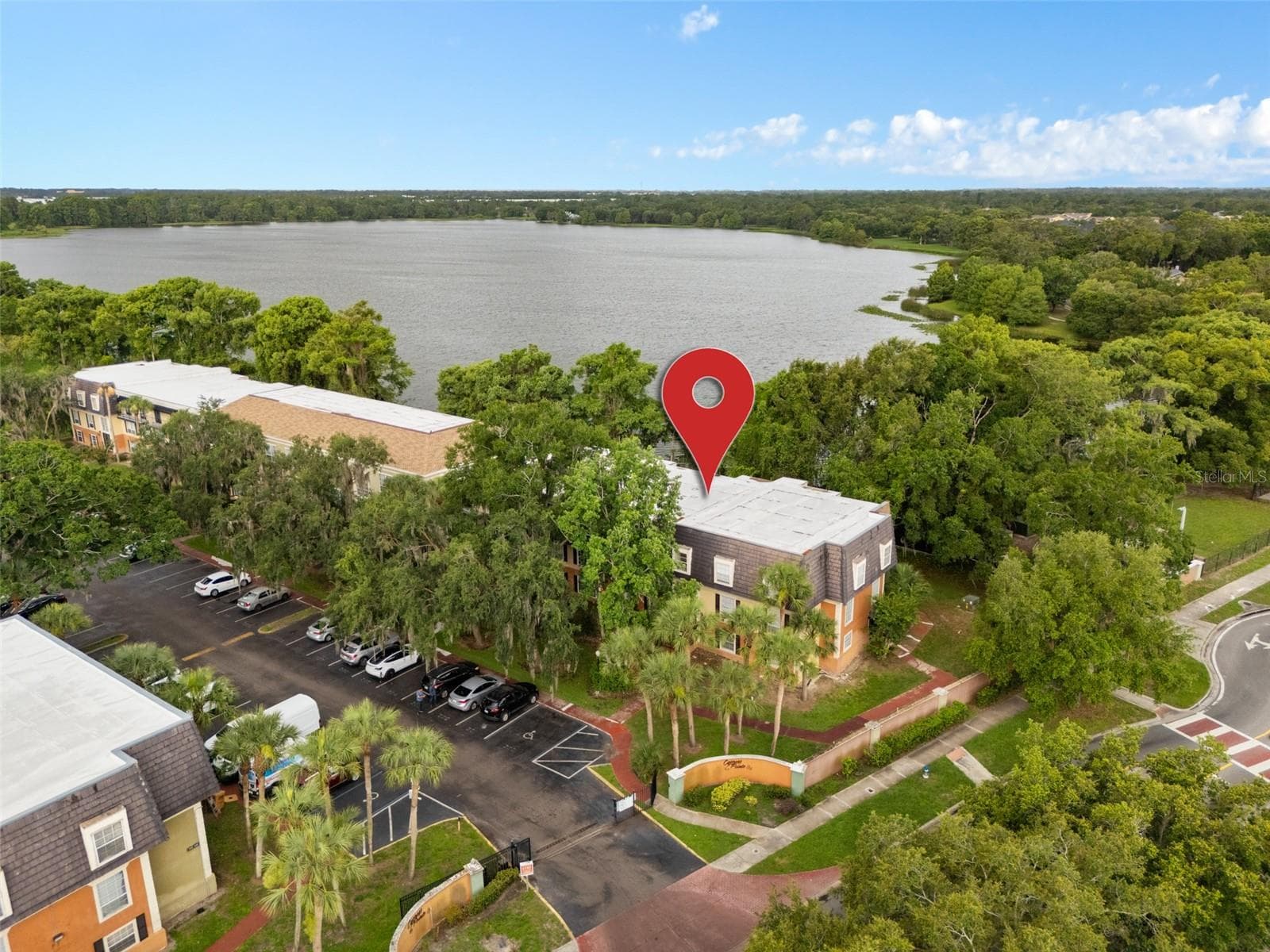 Condominium at 4190 VERSAILLES DR #4190D, ORLANDO, photo 2 of 29