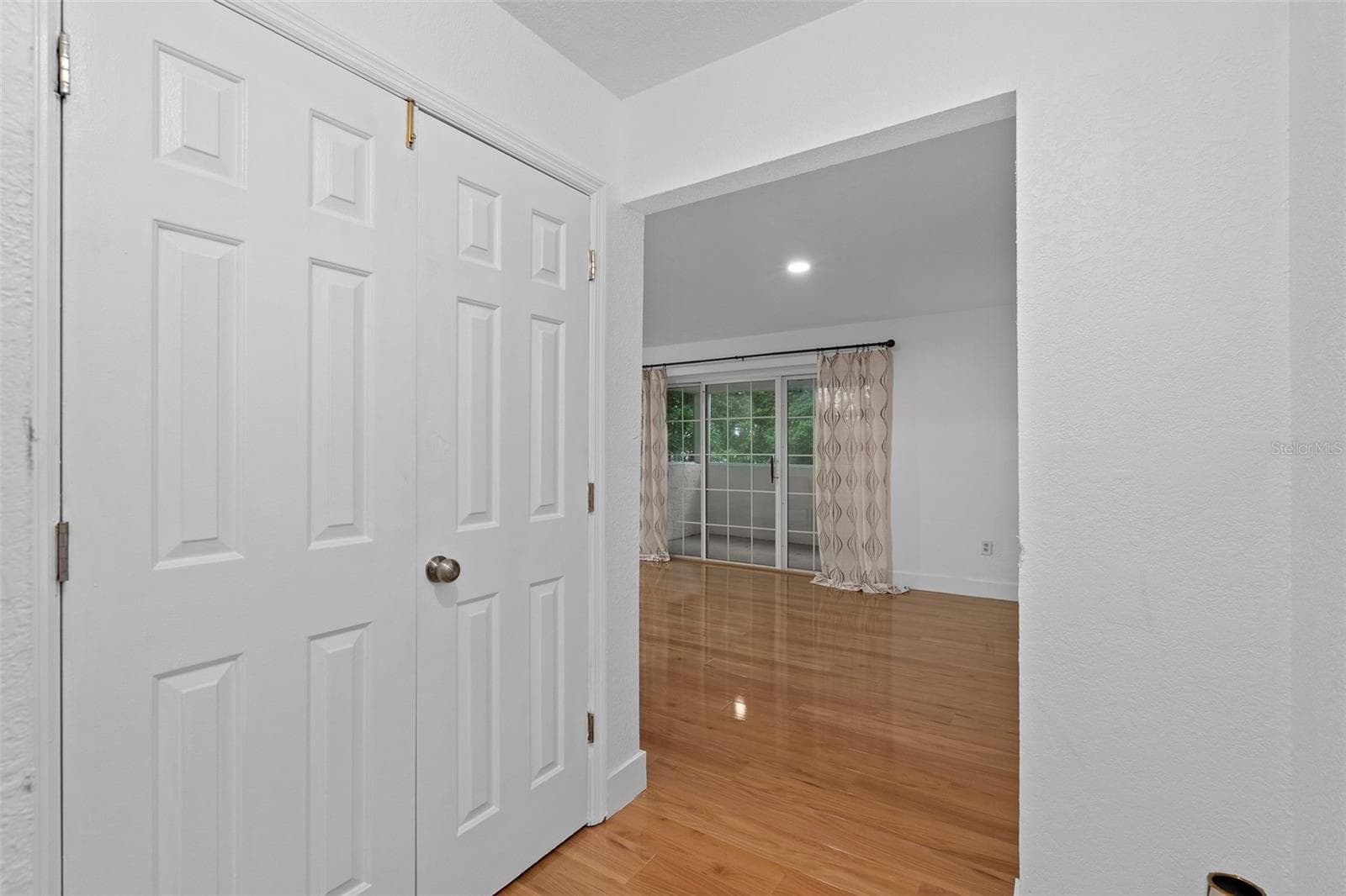 Condominium at 4190 VERSAILLES DR #4190D, ORLANDO, photo 5 of 29