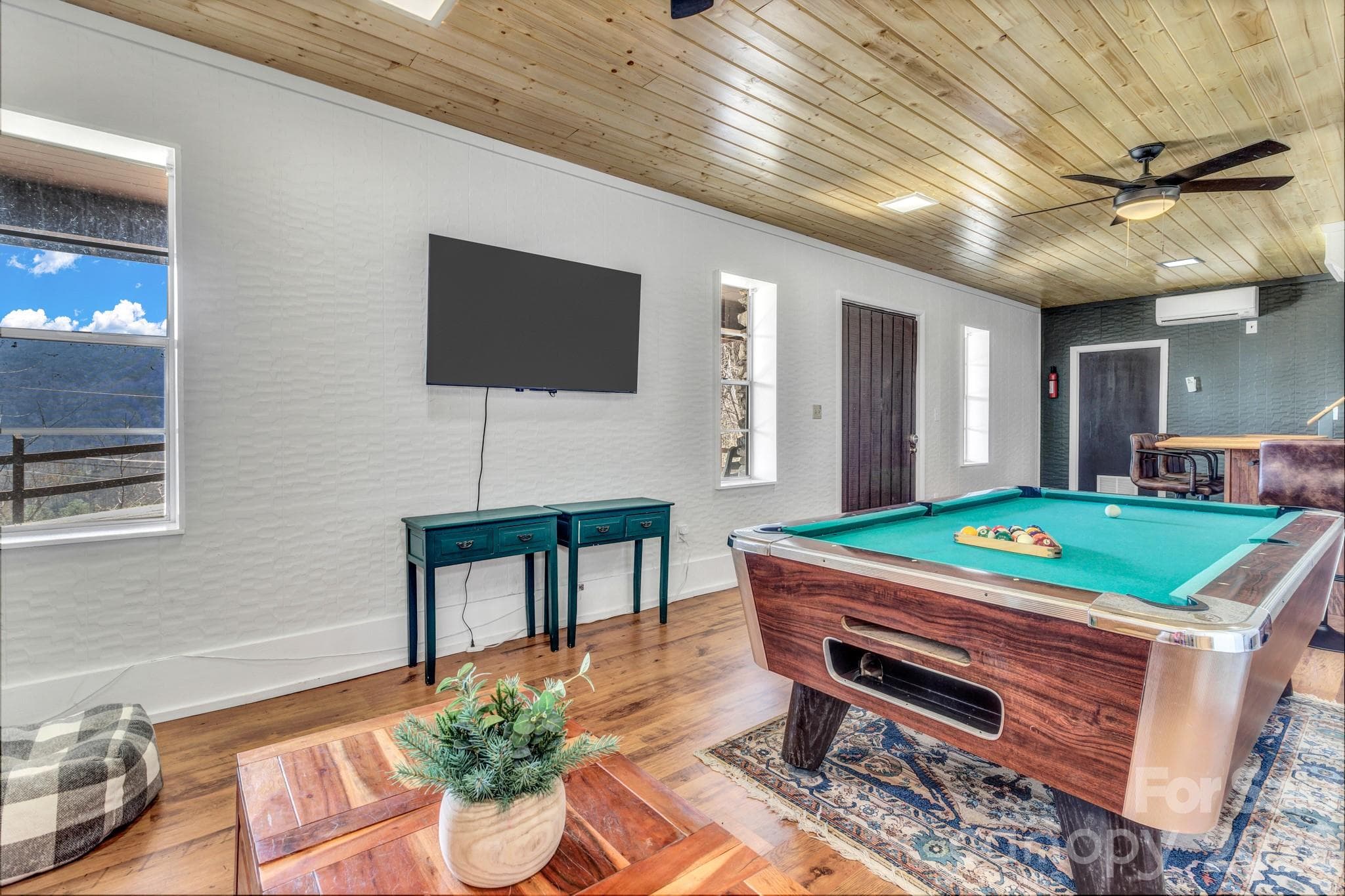 Single Family Residence at Maggie Valley, photo 9 of 47