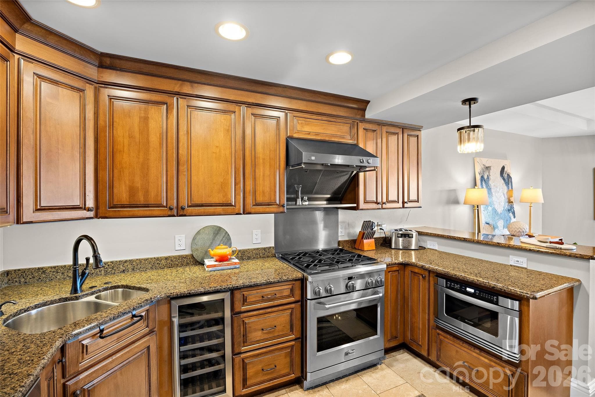Condominium at 520 E Martin Luther King Jr Boulevard, Charlotte, photo 14 of 48