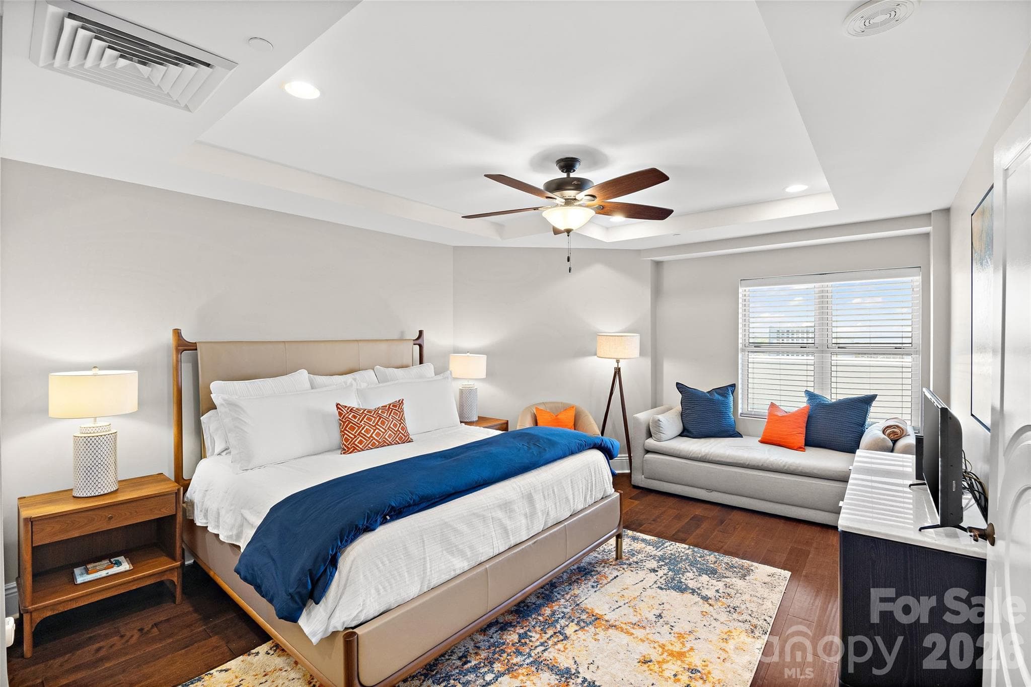 Condominium at 520 E Martin Luther King Jr Boulevard, Charlotte, photo 17 of 48