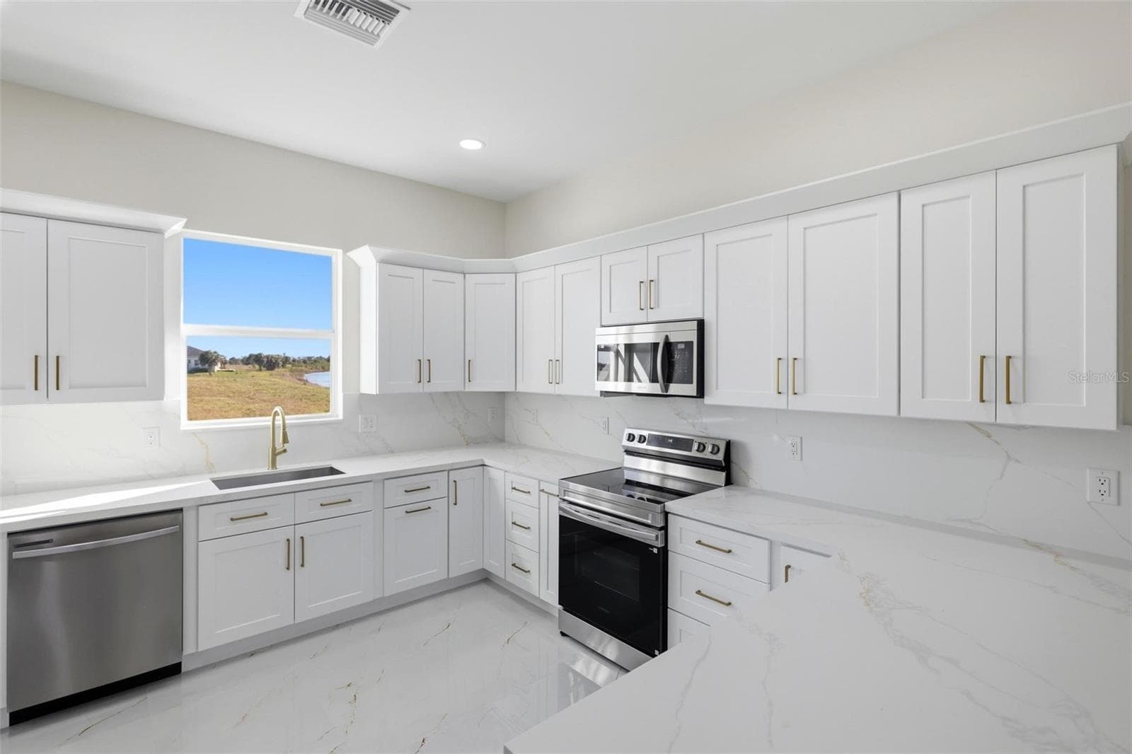 Single Family Residence at 23 WREN DR, PLACIDA, photo 11 of 81