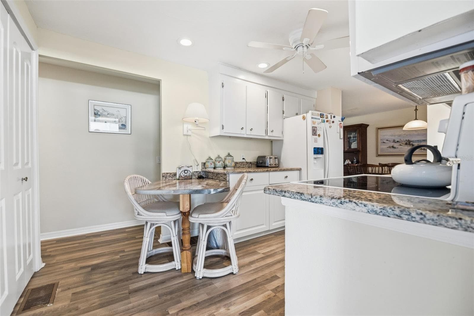 Mobile Home at 5509 BERMUDA CT, BRADENTON, photo 6 of 24