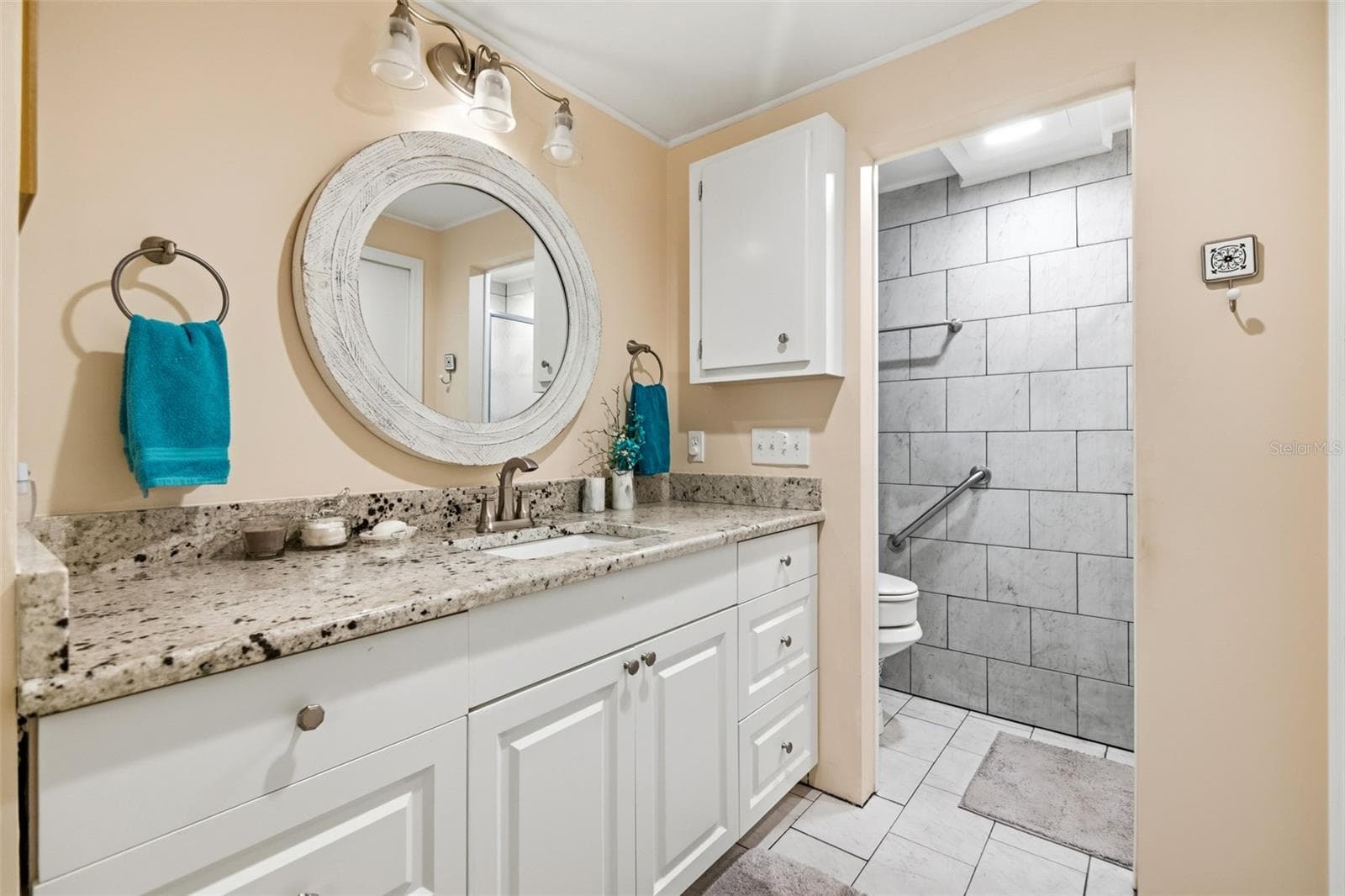Primary Bathroom - 5509 BERMUDA CT, BRADENTON