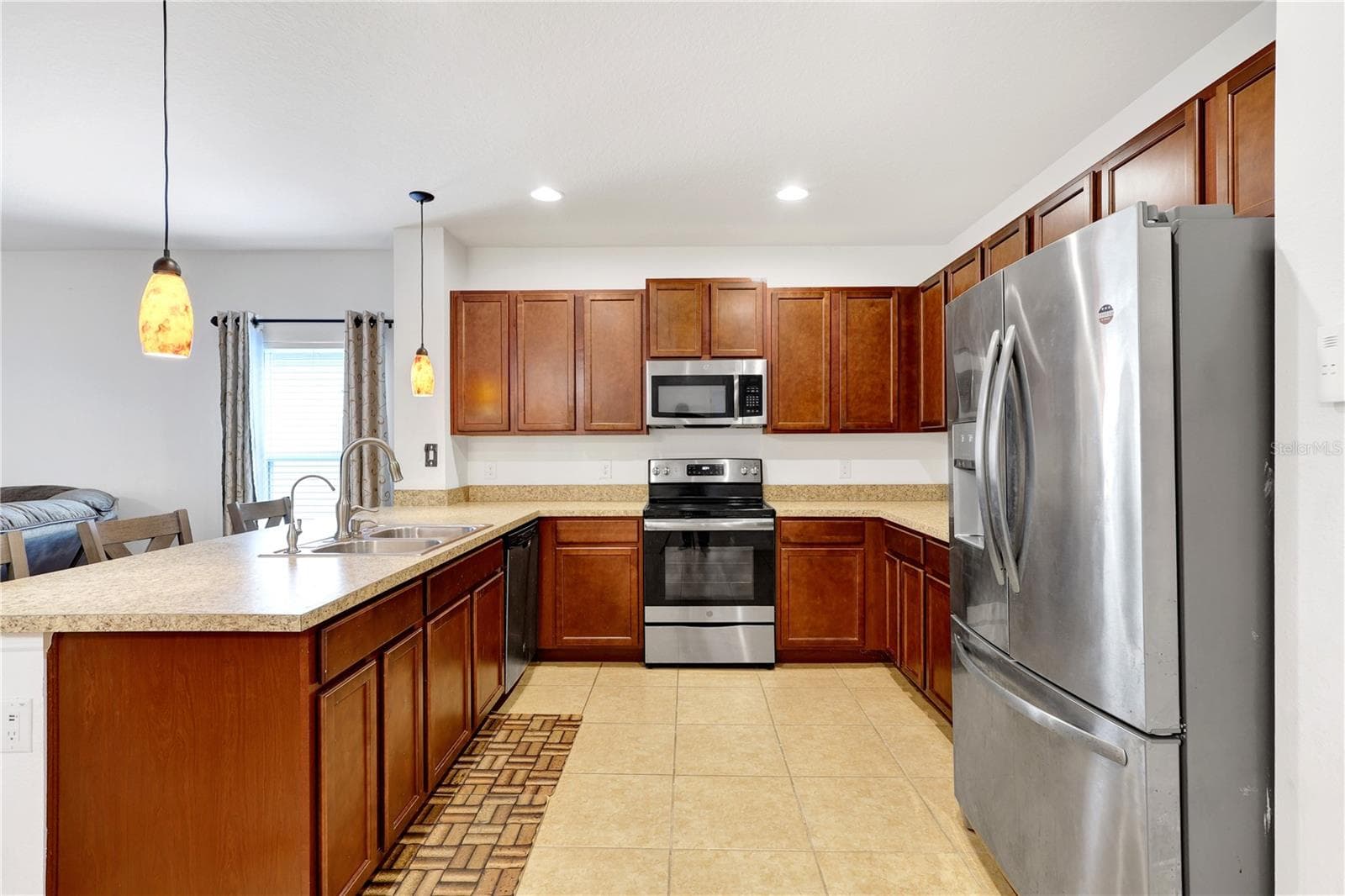 Single Family Residence at 4817 MARCOS CIR, KISSIMMEE, photo 2 of 27