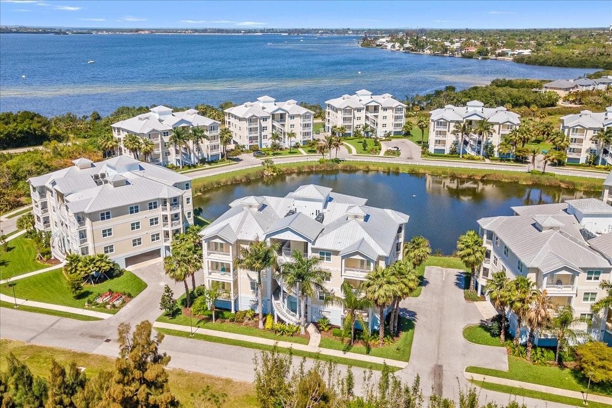3418 79TH STREET CIR W #303