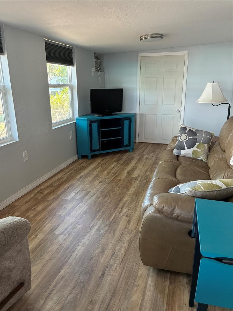 Mobile Home at 3896 PICCIOLA RD #213, FRUITLAND PARK, photo 4 of 17