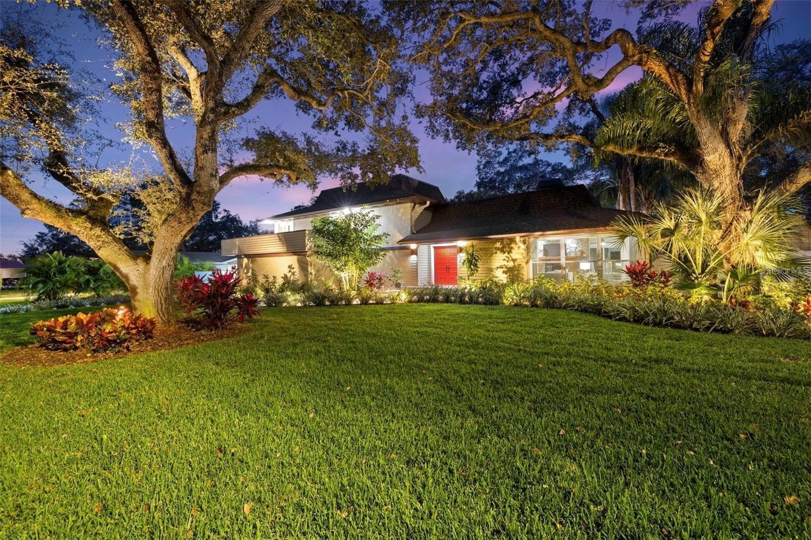 Single Family Residence at 1584 OAK LANE, CLEARWATER, photo 3 of 67