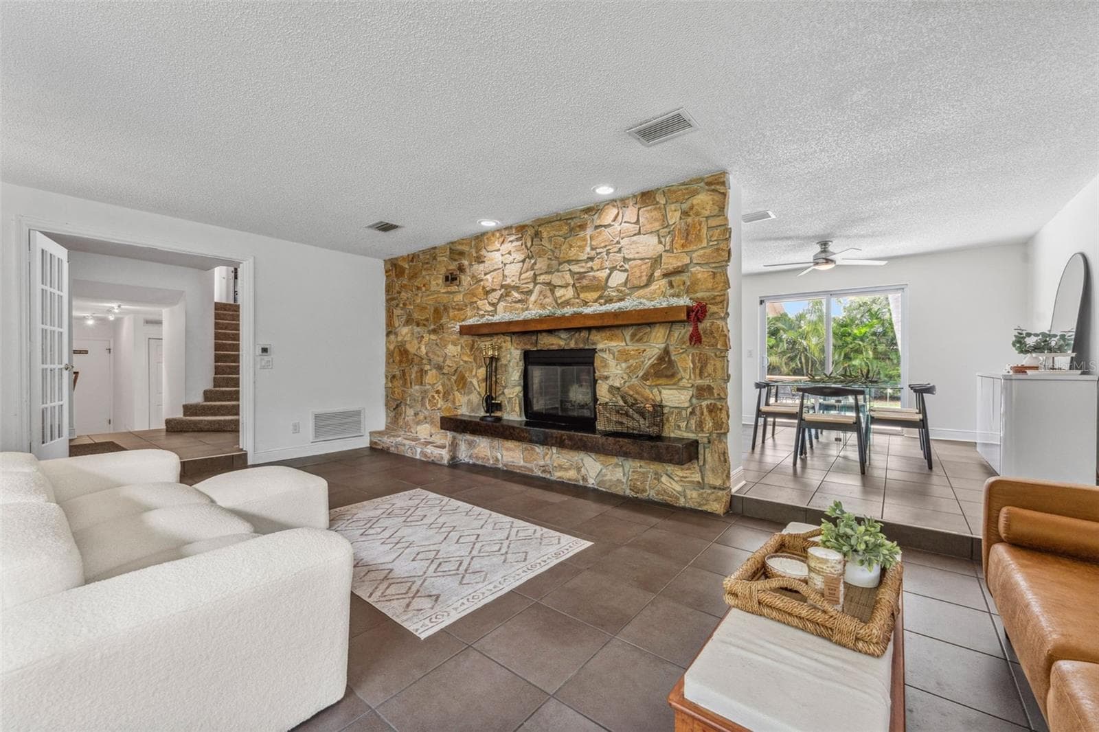 Single Family Residence at 1584 OAK LANE, CLEARWATER, photo 37 of 67