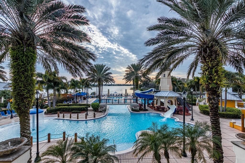 Resort style swimming pool. - 416 MANNS HARBOR DR, APOLLO BEACH