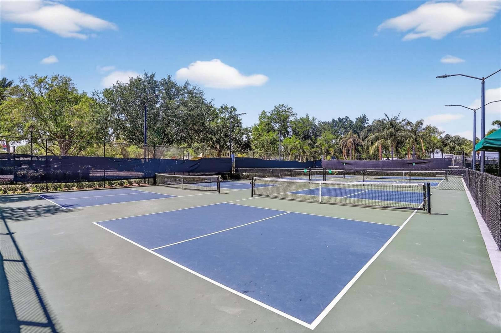 Tennis and Pickleball courts. - 416 MANNS HARBOR DR, APOLLO BEACH