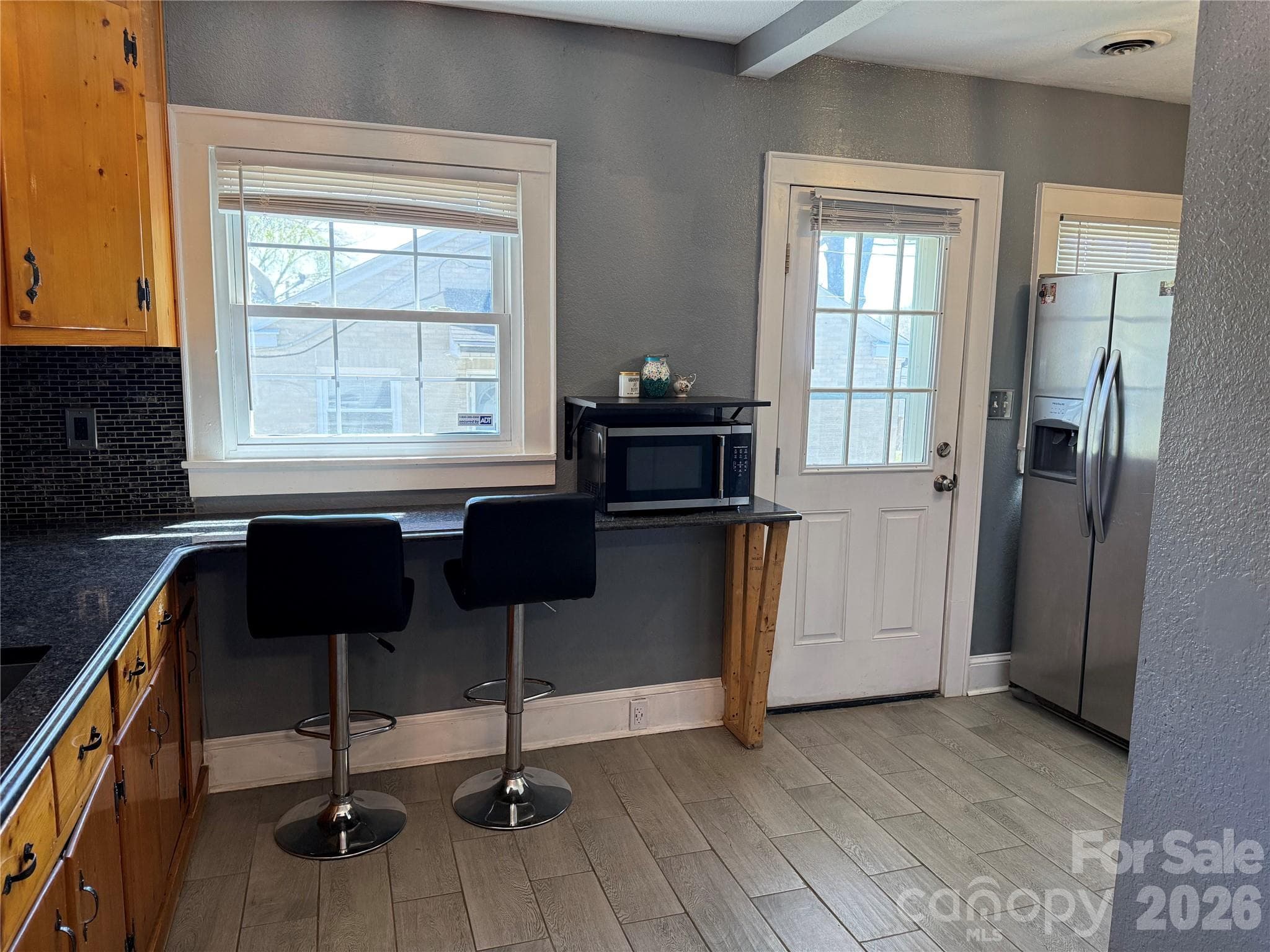 Breakfast Bar - Lenoir