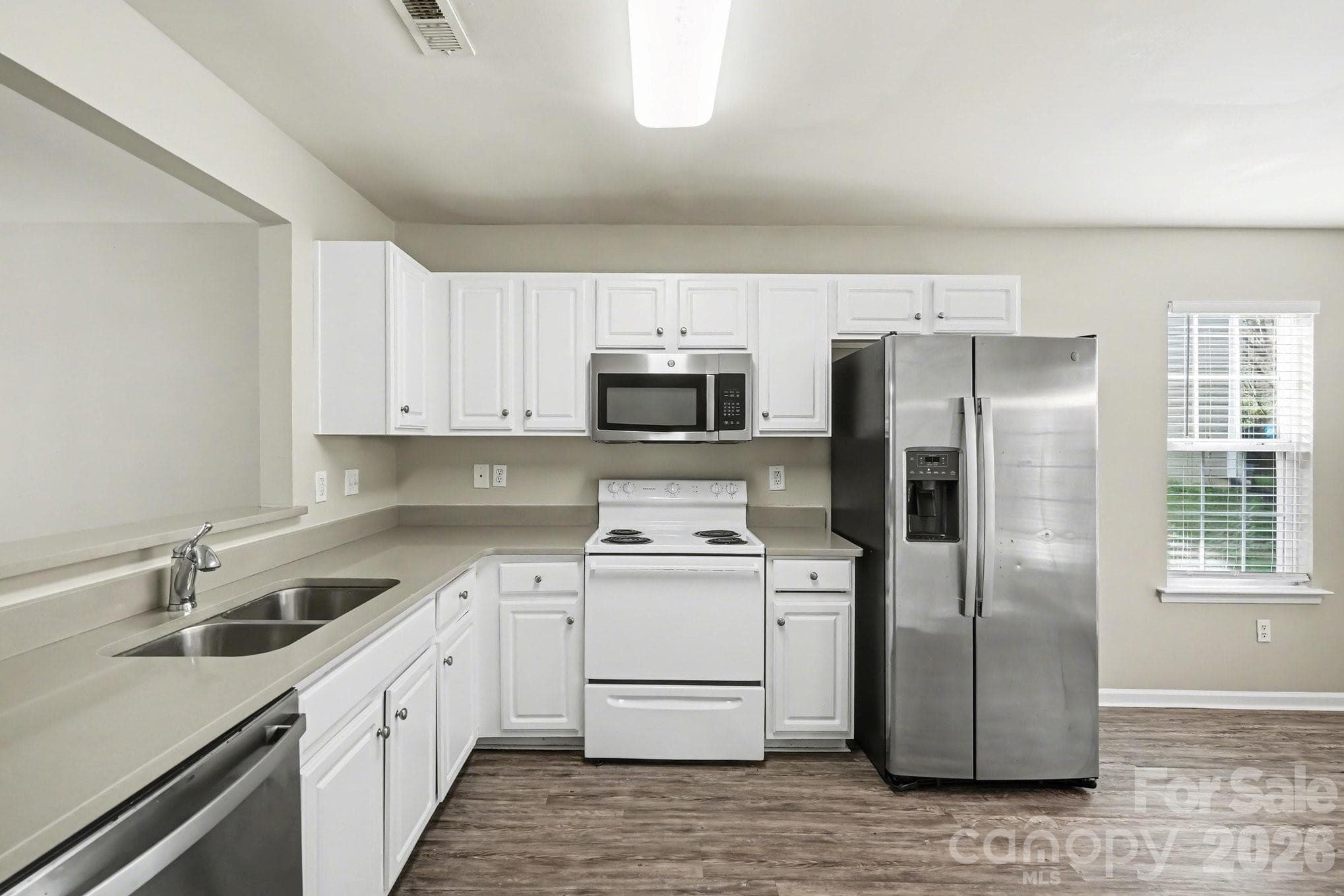 Single Family Residence at 911 Valley Ridge Road, Charlotte, photo 12 of 24