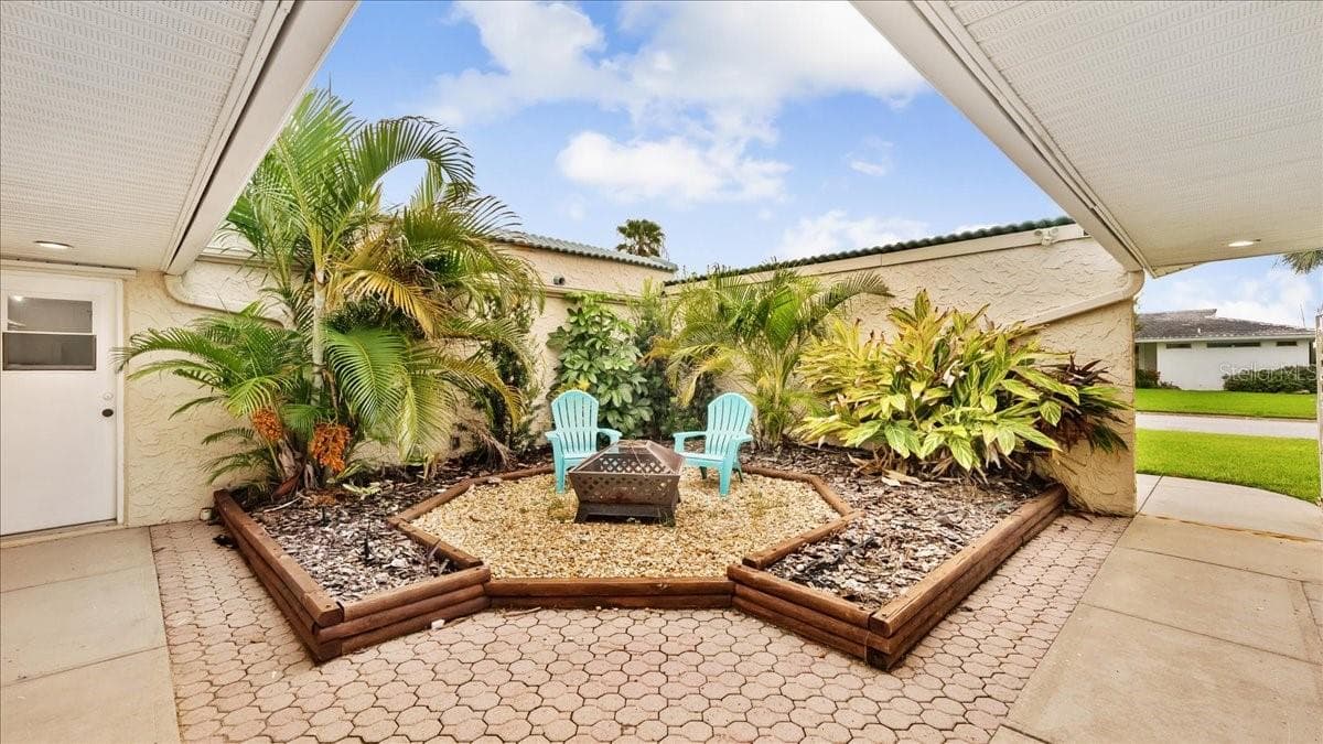 Single Family Residence at 4 SLOOP DR, COCOA BEACH, photo 3 of 27