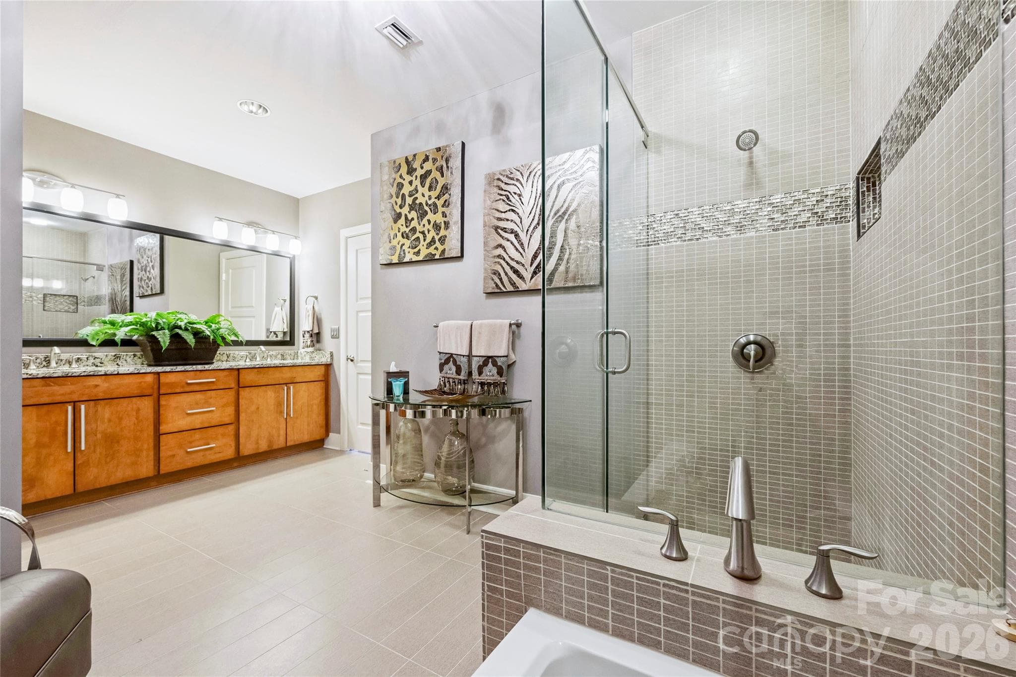 Condominium at 222 S Caldwell Street, Charlotte, photo 21 of 37