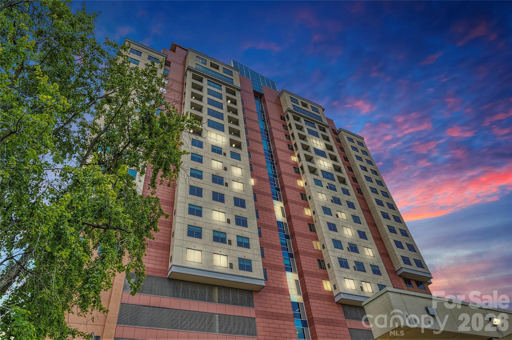 Welcome to the Skye! - 222 S Caldwell Street, Charlotte