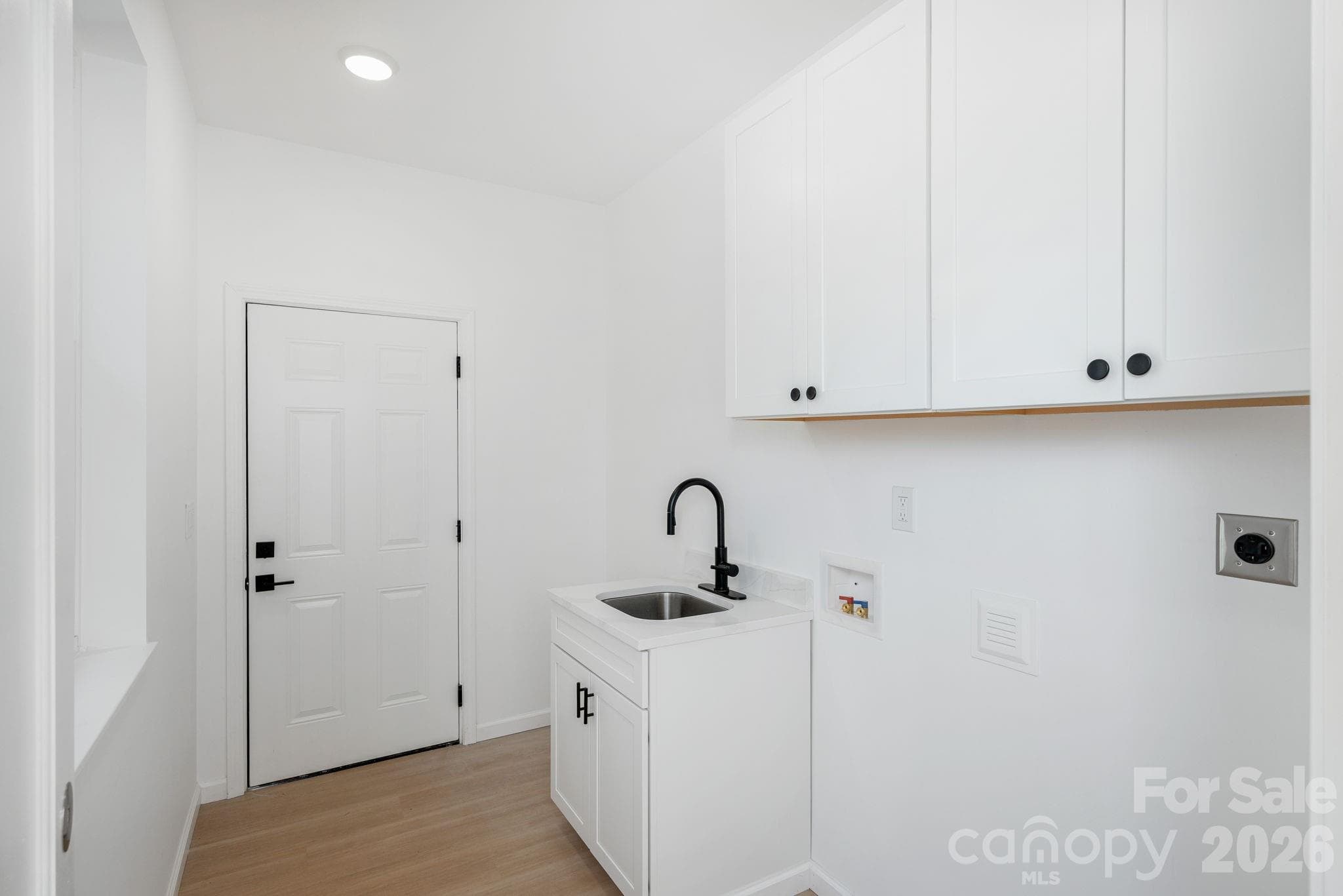 Single Family Residence at 654 Hollybrook Drive, Flat Rock, photo 31 of 48
