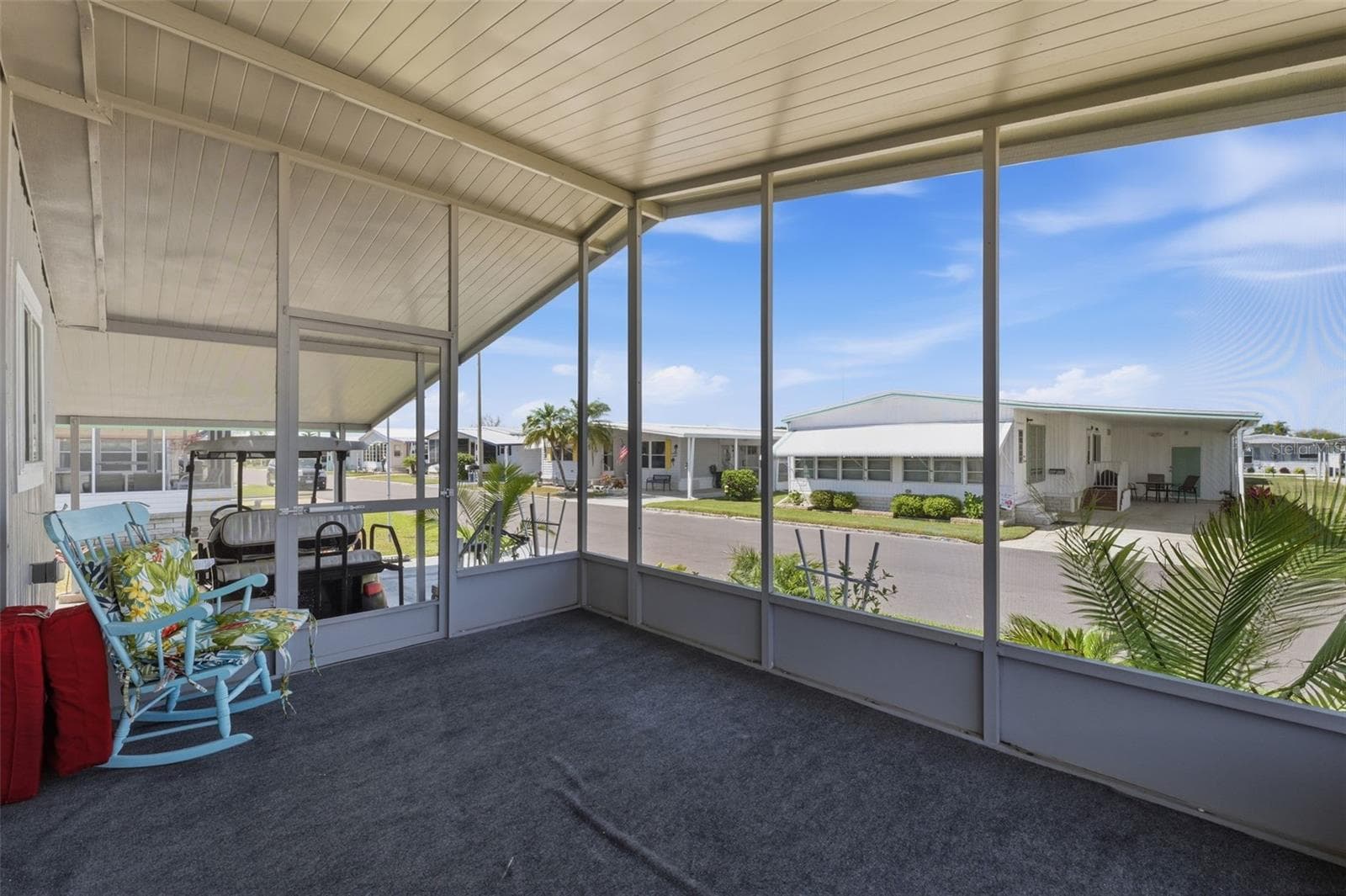 Manufactured Home at 2116 KONA DR, HOLIDAY, photo 15 of 18